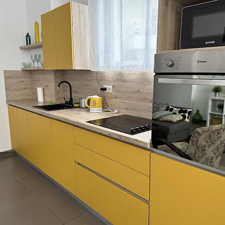 Apartments Luce Трогір Екстер'єр фото