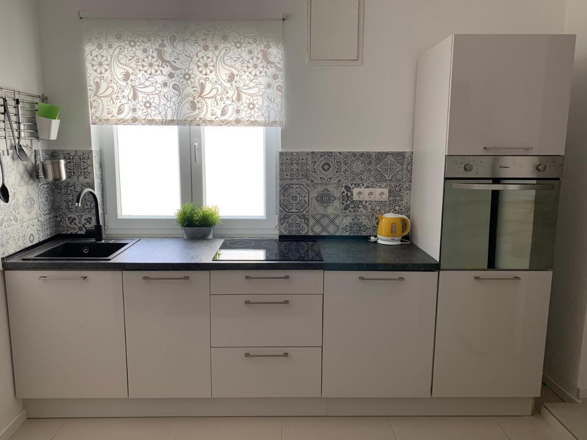 Apartments Luce Трогір Екстер'єр фото