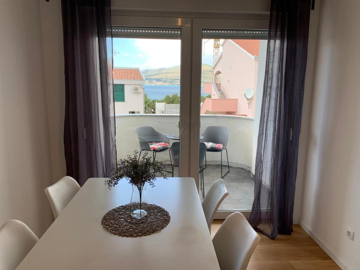 Apartments Luce Трогір Екстер'єр фото