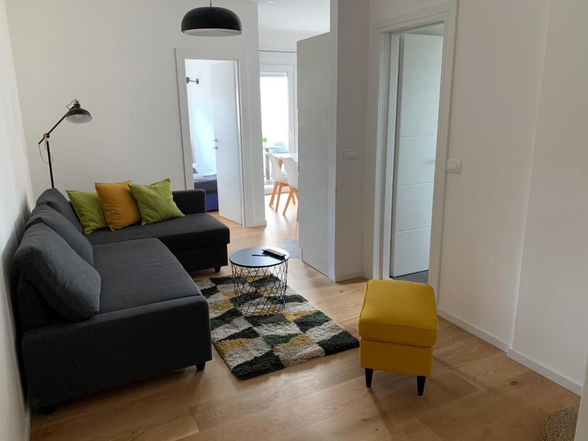 Apartments Luce Трогір Екстер'єр фото