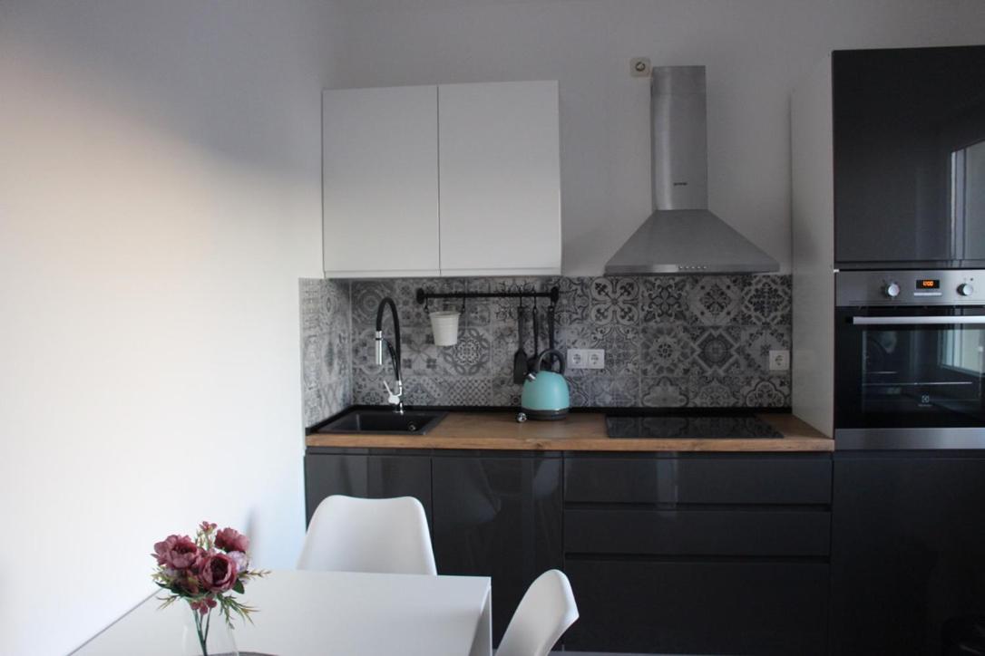 Apartments Luce Трогір Екстер'єр фото