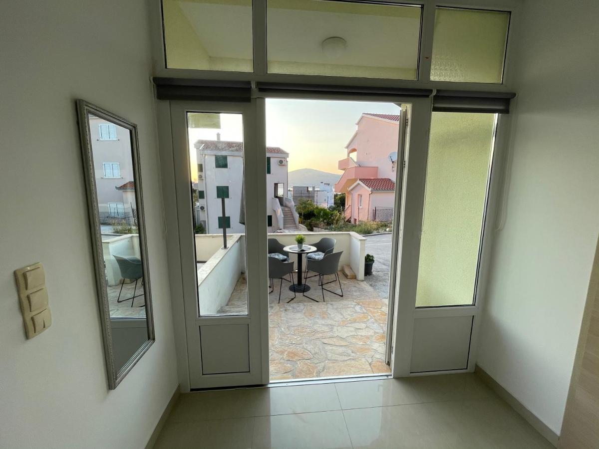 Apartments Luce Трогір Екстер'єр фото