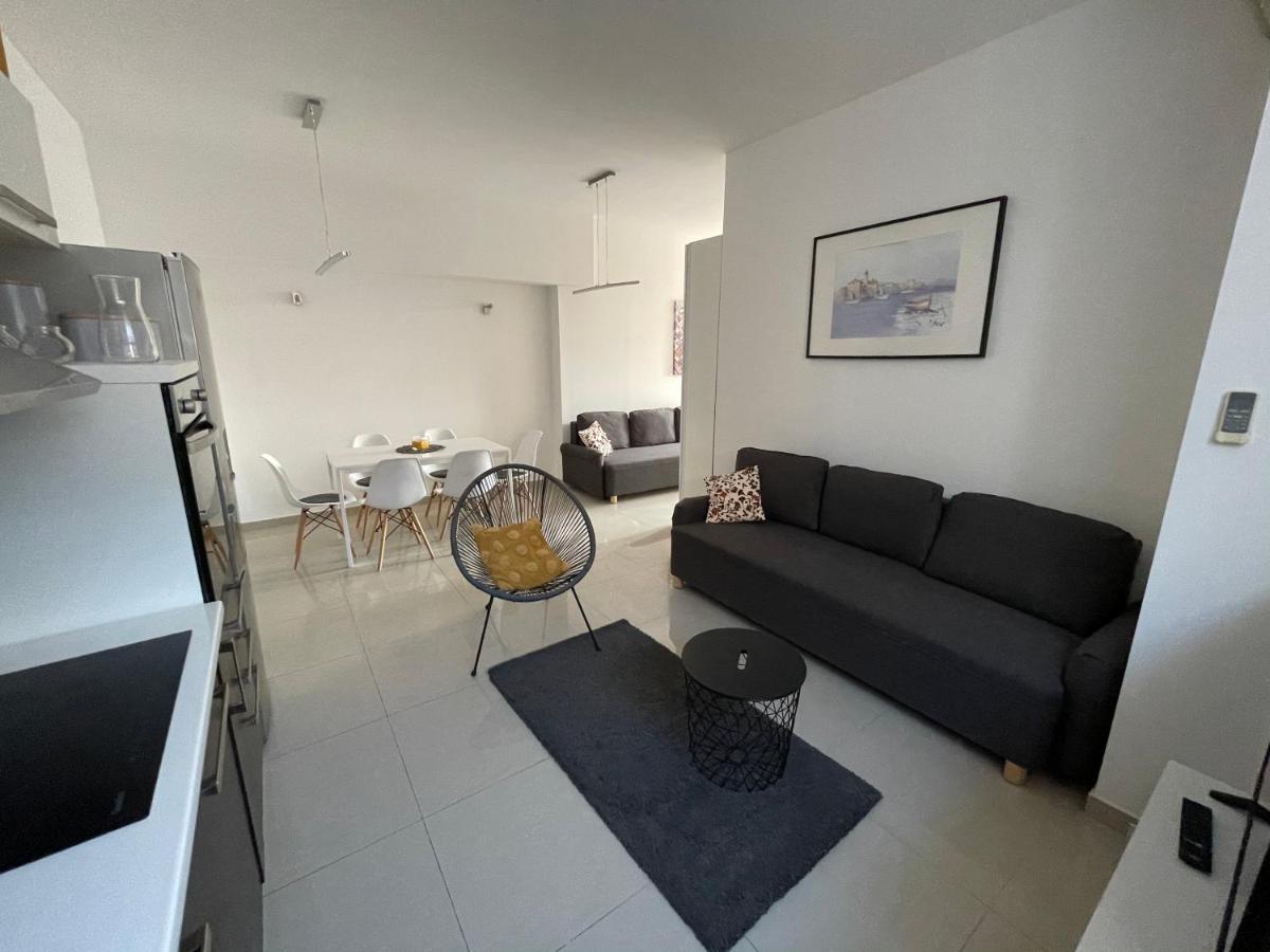 Apartments Luce Трогір Екстер'єр фото