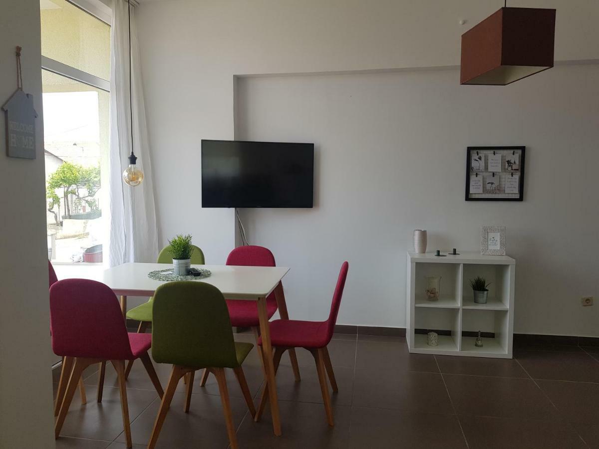 Apartments Luce Трогір Екстер'єр фото
