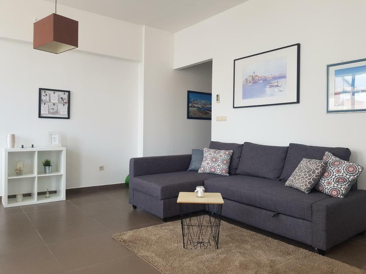 Apartments Luce Трогір Екстер'єр фото