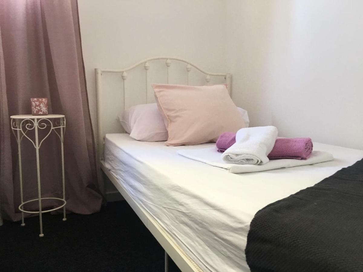 Apartments Luce Трогір Екстер'єр фото