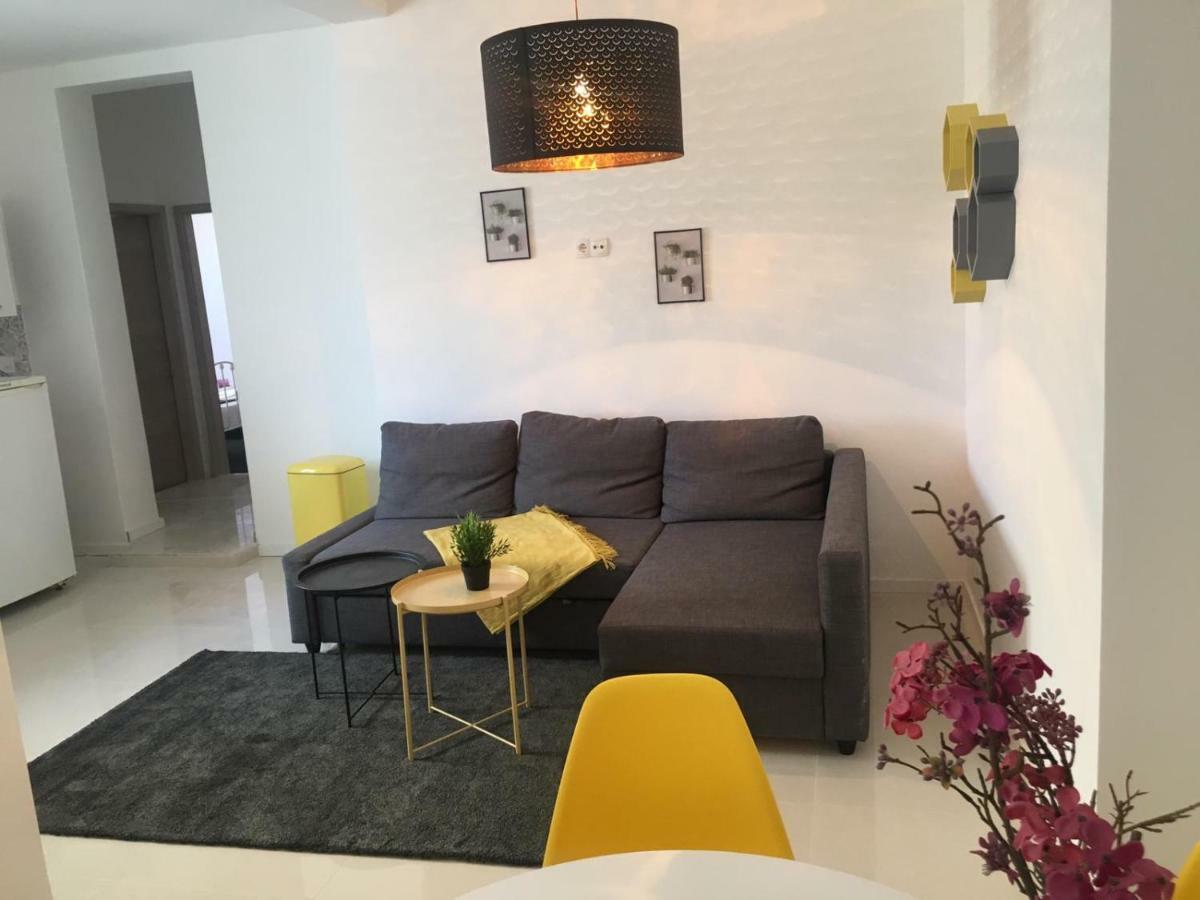Apartments Luce Трогір Екстер'єр фото