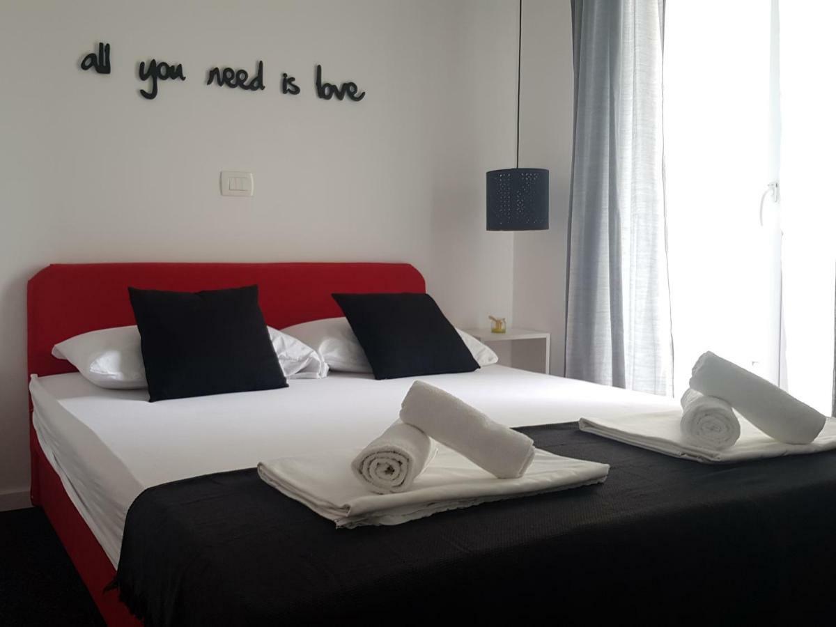 Apartments Luce Трогір Екстер'єр фото